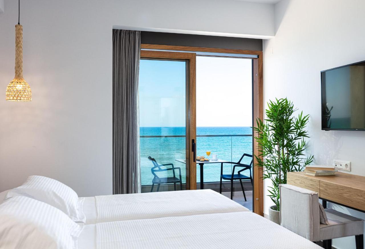 North Coast Seaside Suites Rétino Exterior foto